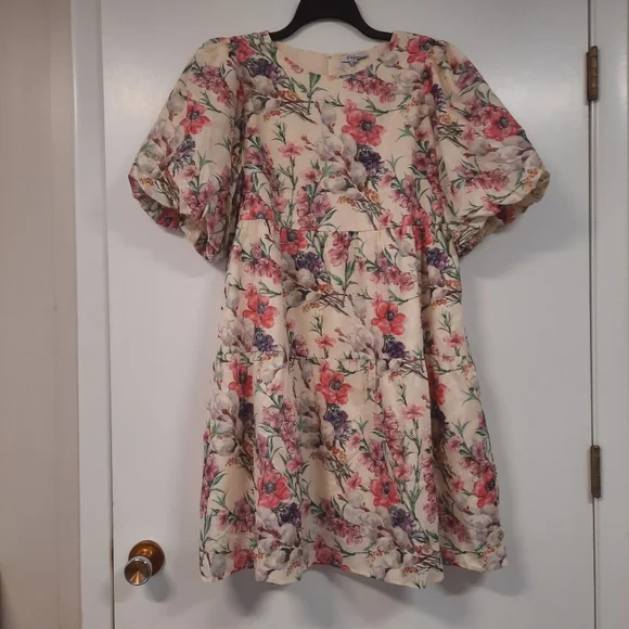 Polagram Cream Floral Puff Sleeve Tiered Mini XL Sonia Dress Side Pockets NWT - Picture 1 of 16